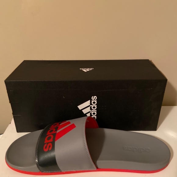 NEW Size 18 adidas men’s slides - Picture 5 of 6